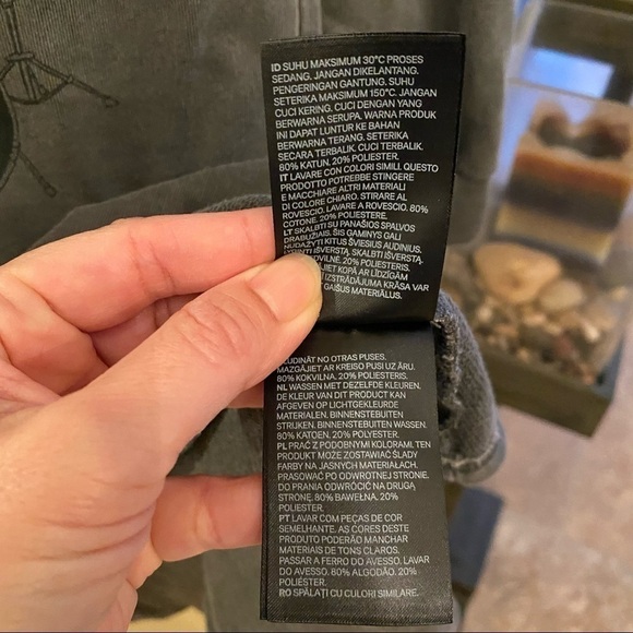 H&M Girls Animal Tokyo Pets Graphic Gray Dress Size 6-8 Yrs - Picture 6 of 7